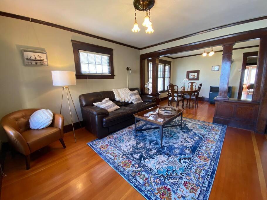 אסטוריה Historic Downtown Riverview Flat, No. 2 מראה חיצוני תמונה