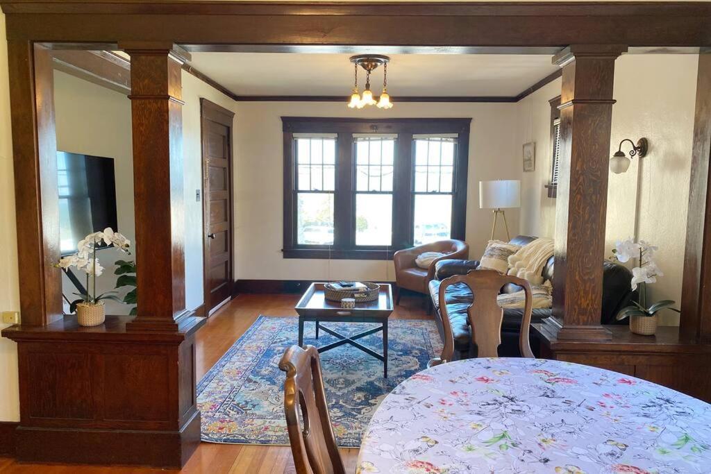 אסטוריה Historic Downtown Riverview Flat, No. 2 מראה חיצוני תמונה