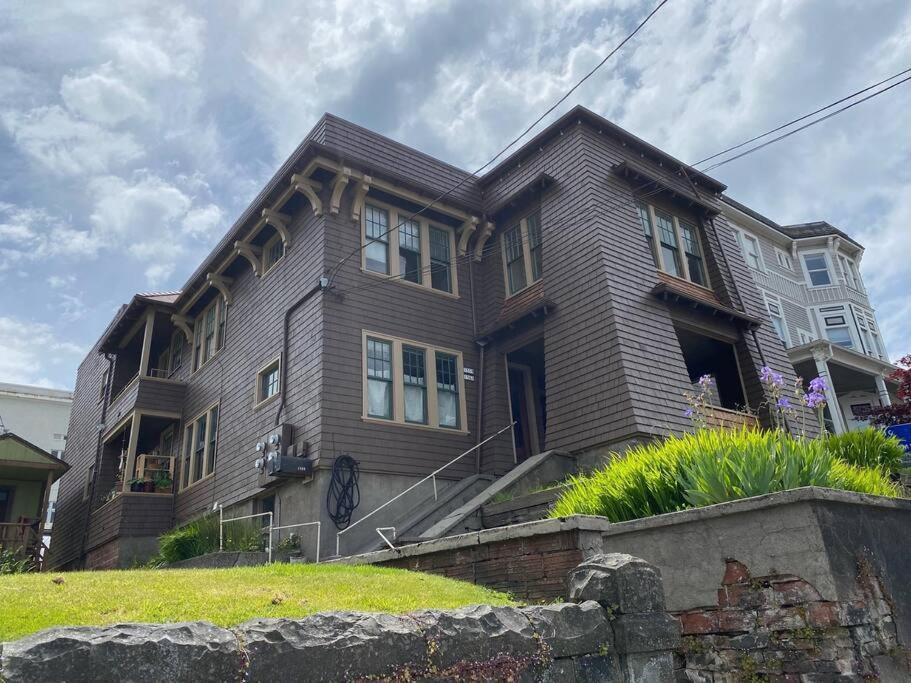 אסטוריה Historic Downtown Riverview Flat, No. 2 מראה חיצוני תמונה